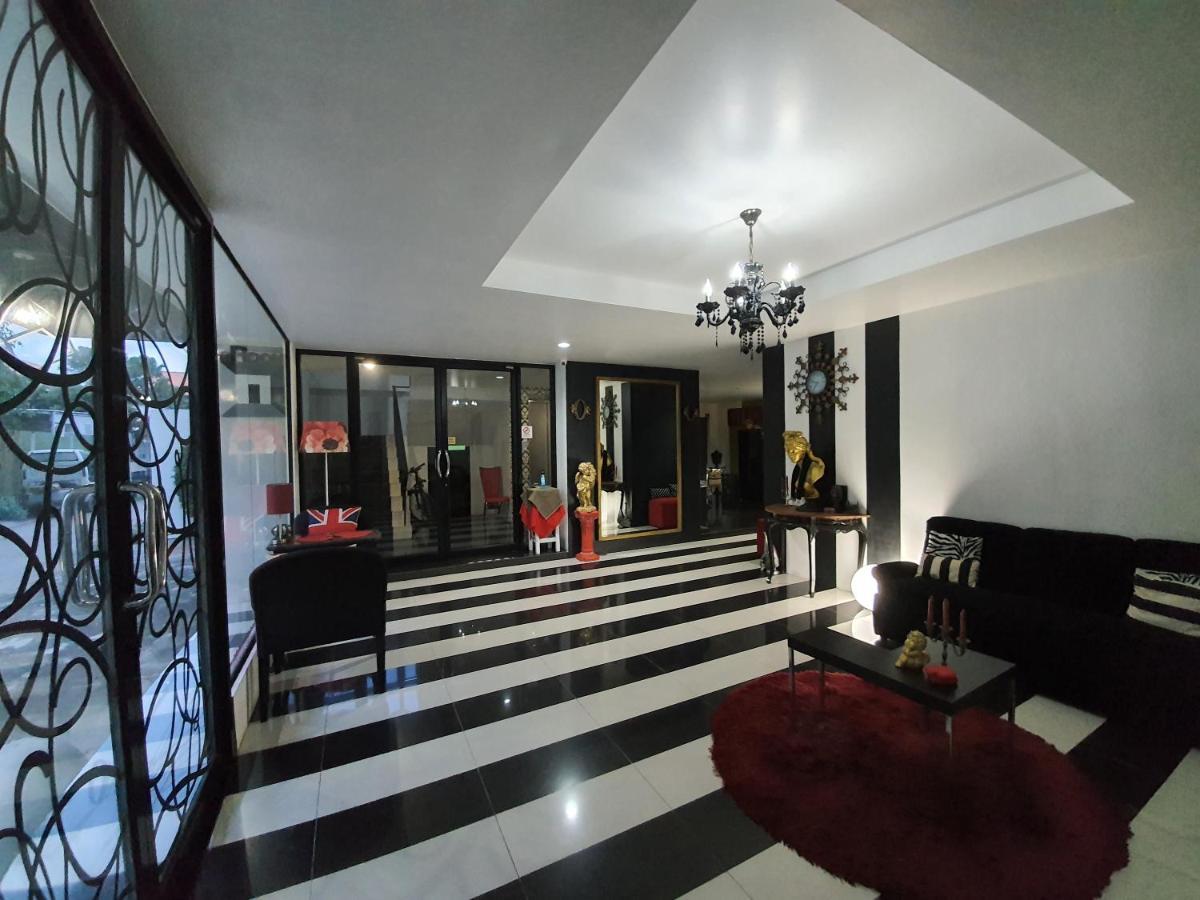 @Room Apartment Бангкок Экстерьер фото